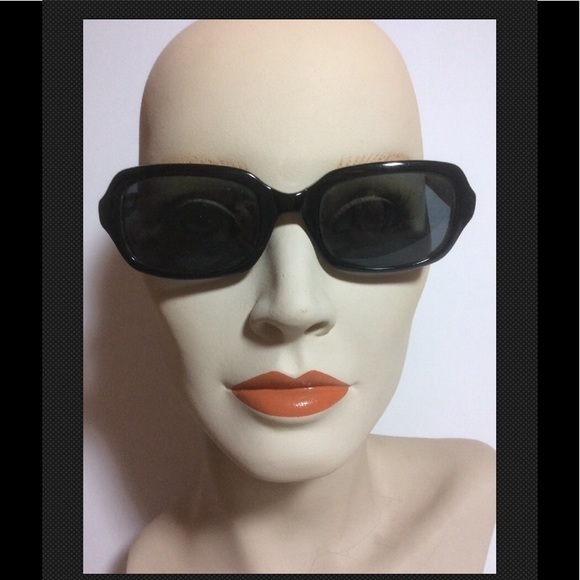 Fendi FS200 Black Horn Rectangular Sunglasses EUC - Picture 1 of 8